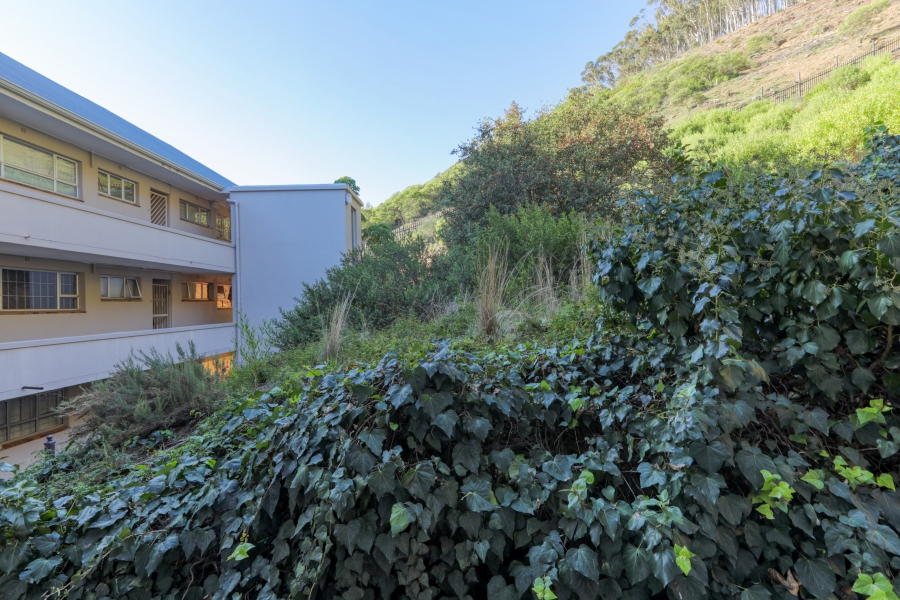 3 Bedroom Property for Sale in Sea Point Western Cape